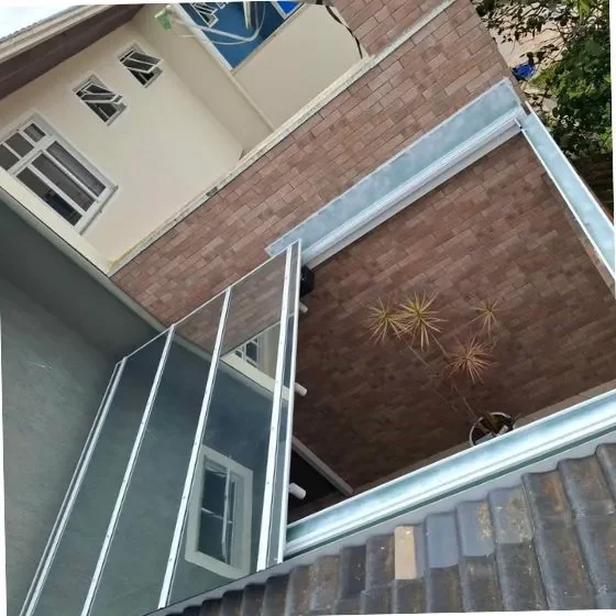 Cobertura Retrátil de Vidro — Instalação 3