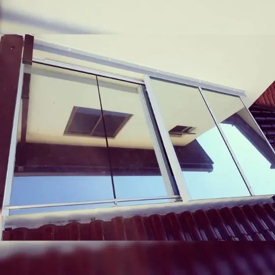 Cobertura Retrátil de Vidro — Instalação 5